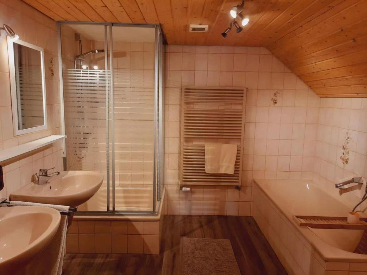 Ferienwohnungen Roessle Stiefenhofen Екстериор снимка